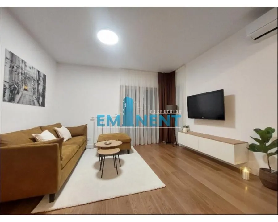 Rent, three bedroom apartment, 69m², Karaburma, Palilula Sve Podlokacije