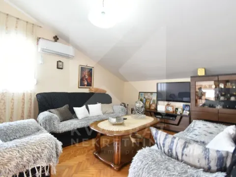 Rent, one bedroom apartment, 55m², Rogami, Podgorica - image 3