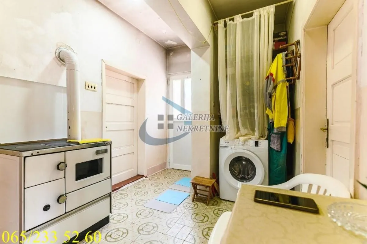 Sale, three bedroom apartment, 67m², Kneževac, Beograd