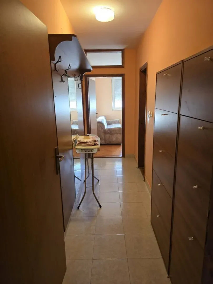 Rent, two bedroom apartment, 80m², Centar, Bar