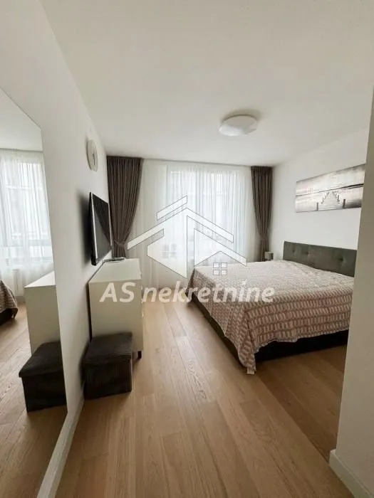 Rent, three bedroom apartment, 84m², Savski Venac, Beograd