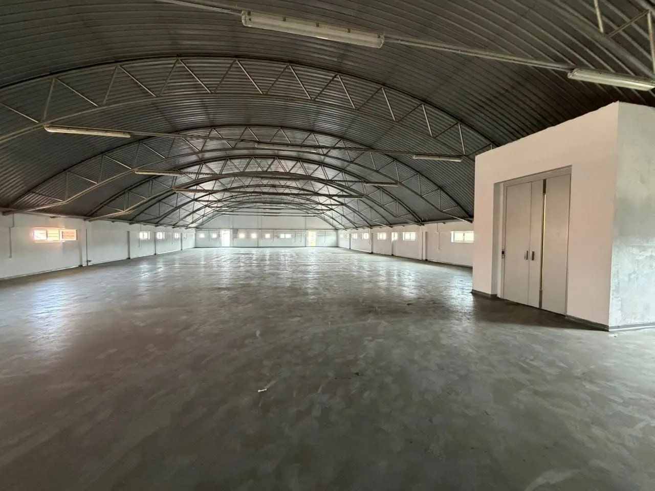 Rent, office space, 1500m², Zeta, Podgorica