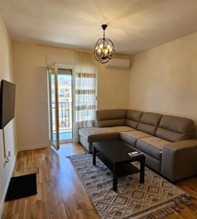 Izdavanje, jednosoban stan, 45m², Zabjelo, Podgorica