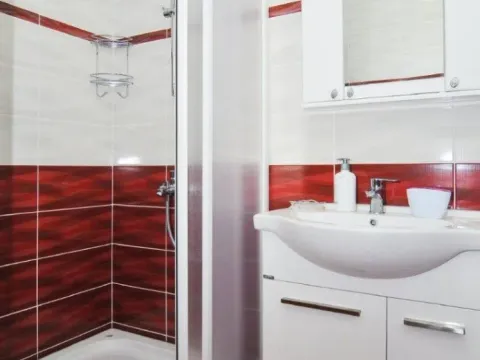 Izdavanje, jednosoban stan, 48m², Seljanovo, Tivat - image 5