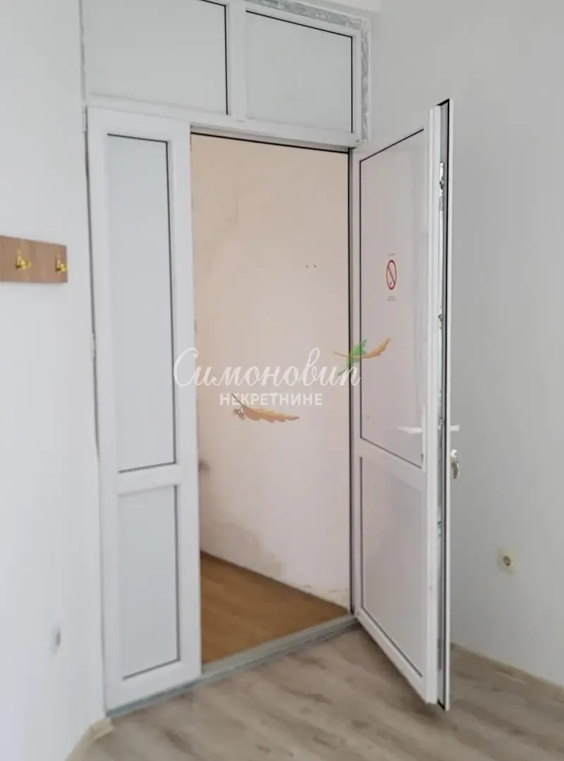 Sale, office space, 174m², Centar, Inđija