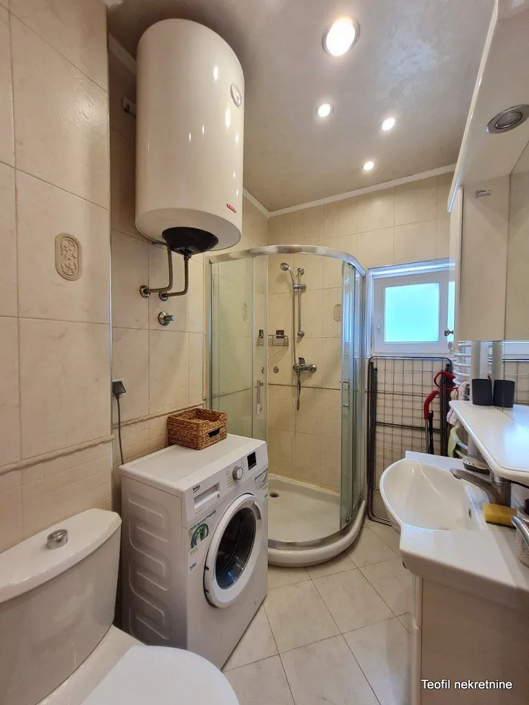 Izdavanje, jednosoban stan, 25m², Vračar, Šid