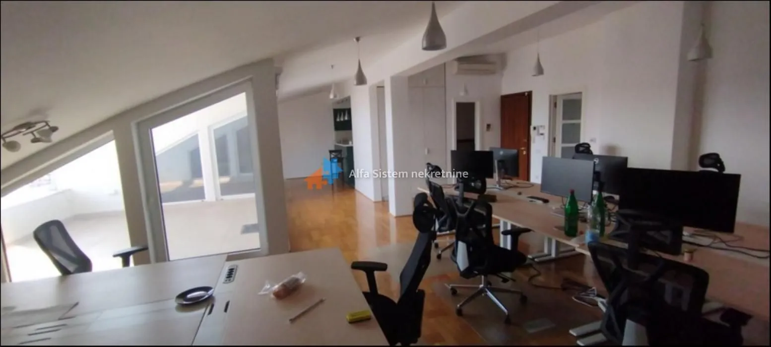 Rent, three bedroom apartment, 170m², Vračar Sve Podlokacije, Beograd