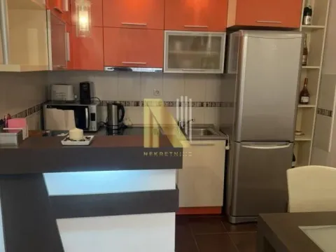 Izdavanje, dvosoban stan, 38m², Grbavica, Novi Sad Sve Podlokacije - image 4