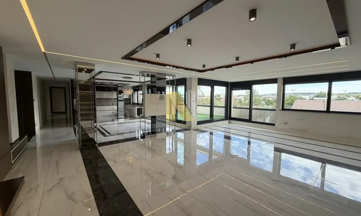 Rent, apartment, 240m², Telep, Novi Sad Sve Podlokacije