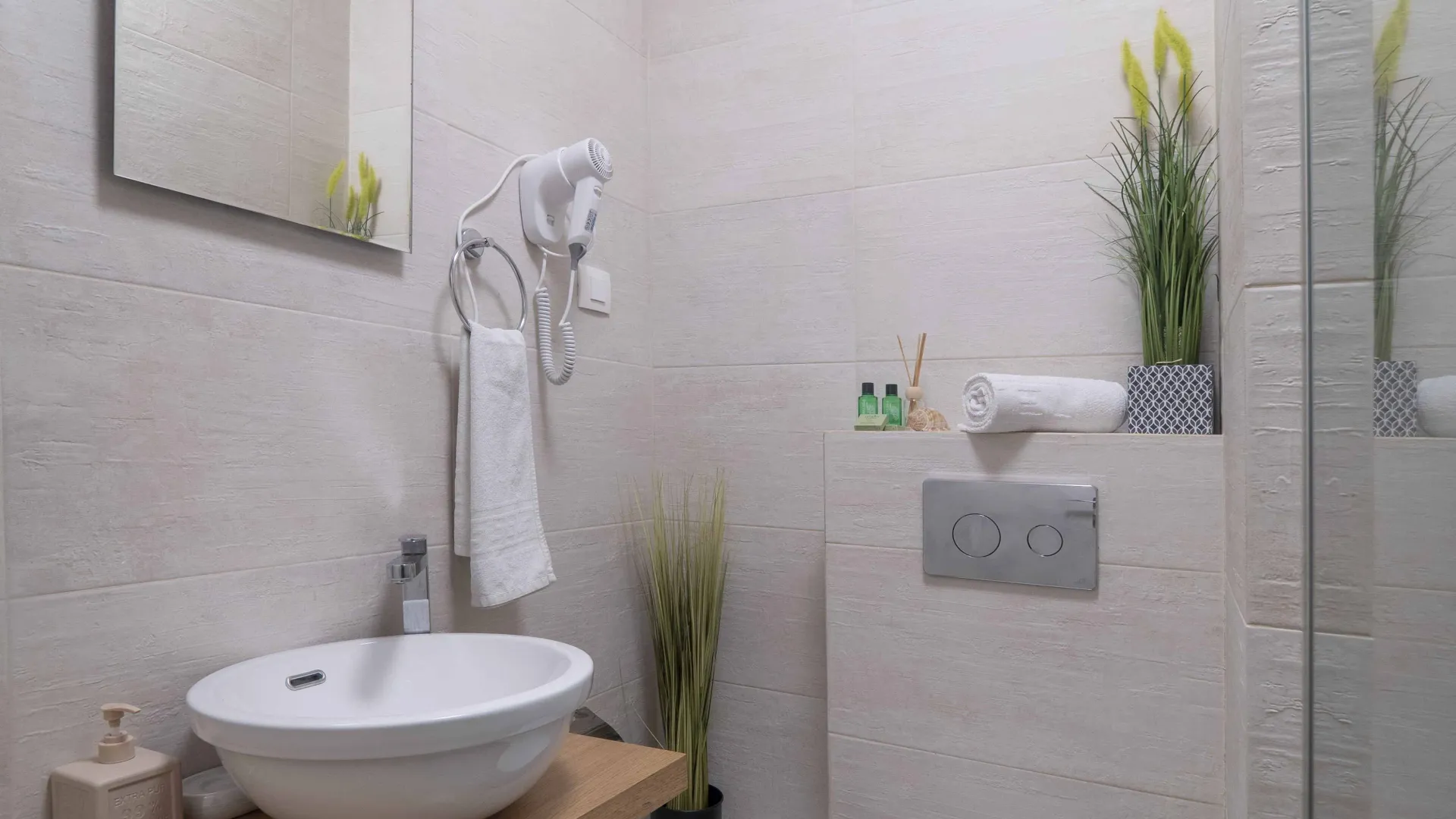 Rent, two bedroom apartment, 68m², Centar, Budva