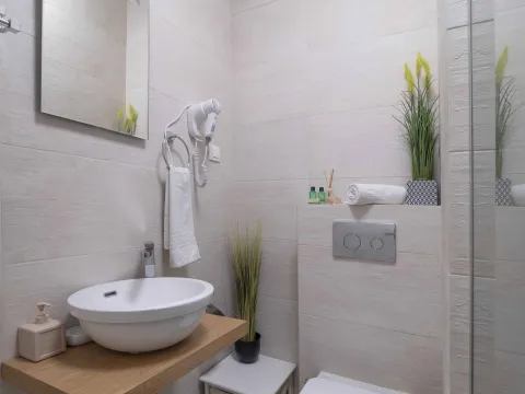 Rent, two bedroom apartment, 68m², Centar, Budva - image 15