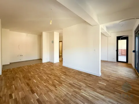 Sale, three bedroom apartment, 112m², Cetinje, Crna Gora - image 3