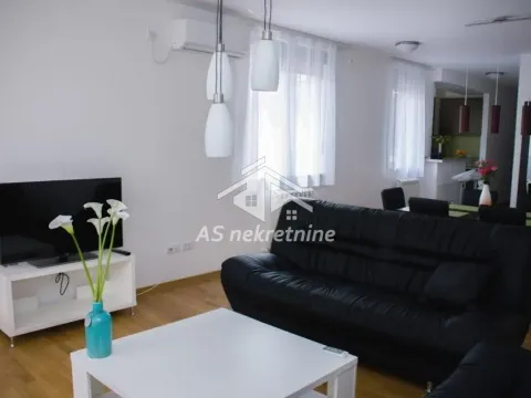 Izdavanje, trosoban stan, 89m², Stari Grad, Beograd - image 4