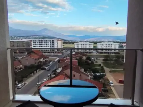 Izdavanje, jednosoban stan, 45m², Stari Aerodrom, Podgorica - image 8