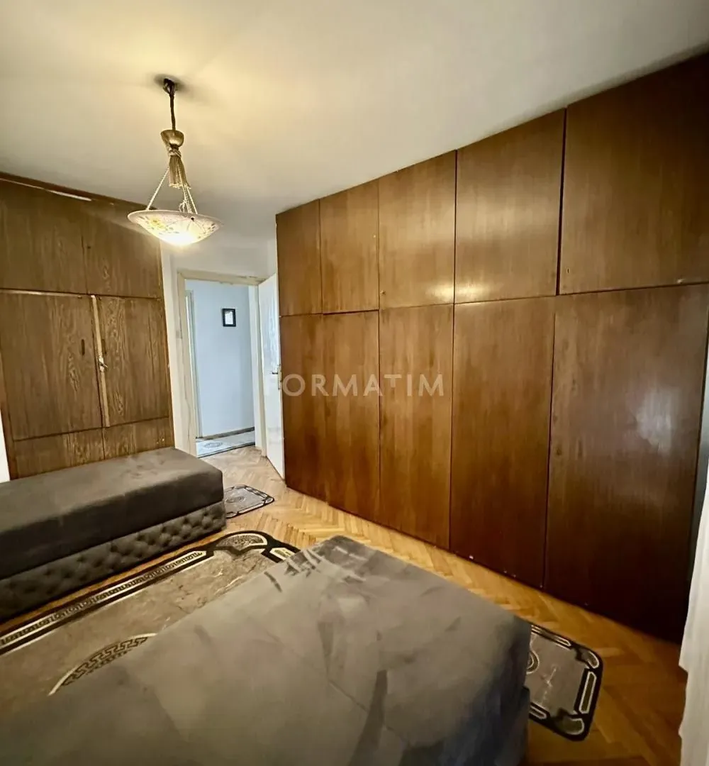 Izdavanje, dvosoban stan, 64m², Vračar Sve Podlokacije, Beograd
