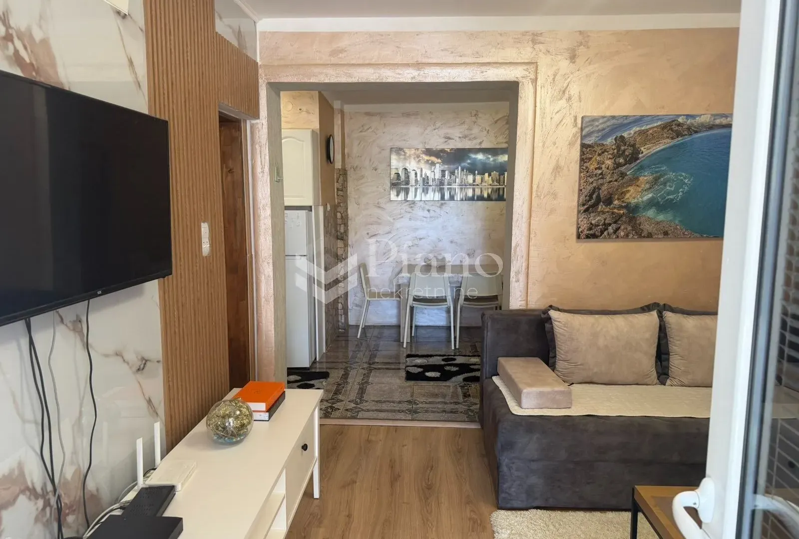 Rent, apartment, 40m², Stari Aerodrom, Podgorica