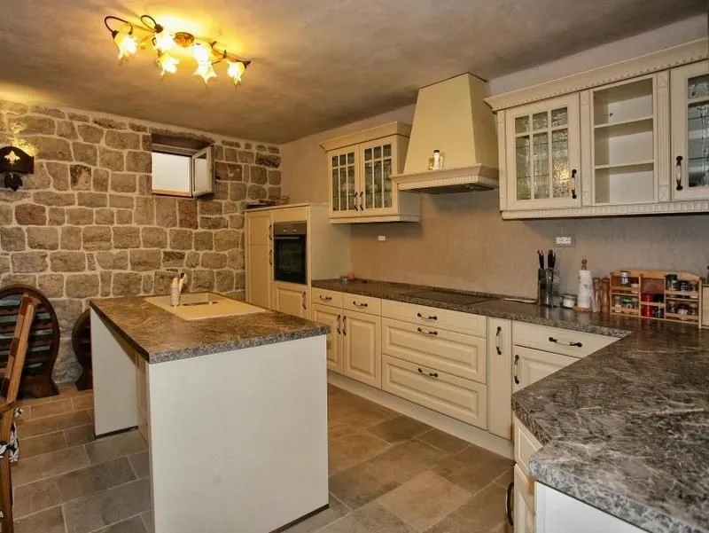 Sale, house, 434m², Reževići, Budva