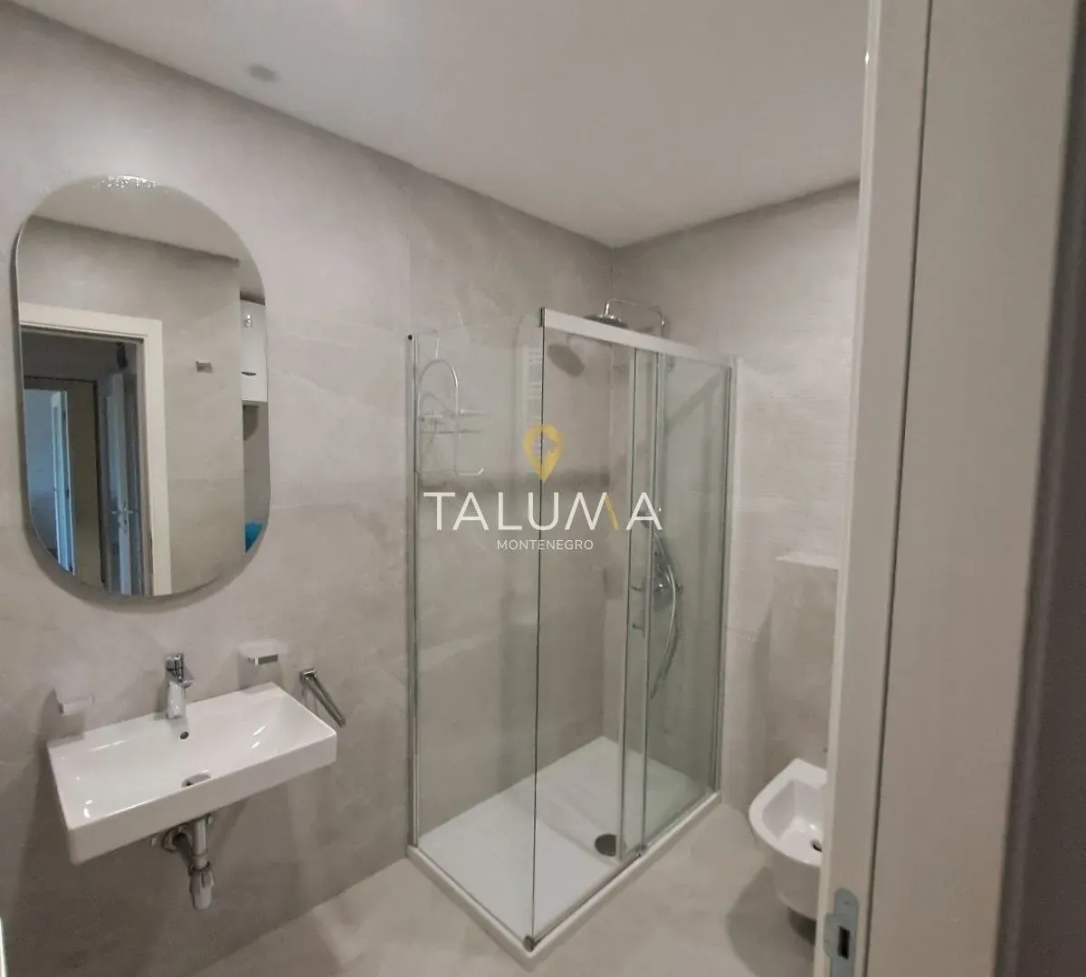 Rent, two bedroom apartment, 72m², City Kvart, Podgorica