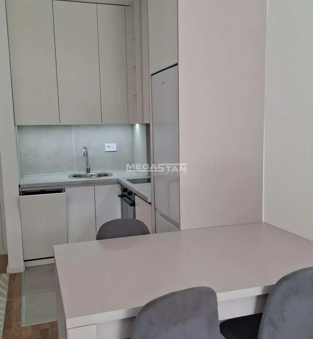 Rent, one bedroom apartment, 39m², Đeram Pijaca, Beograd