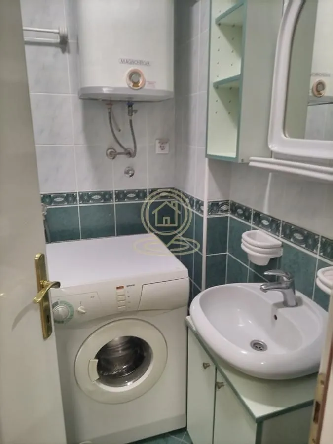 Izdavanje, jednosoban stan, 25m², Grbavica, Novi Sad Sve Podlokacije