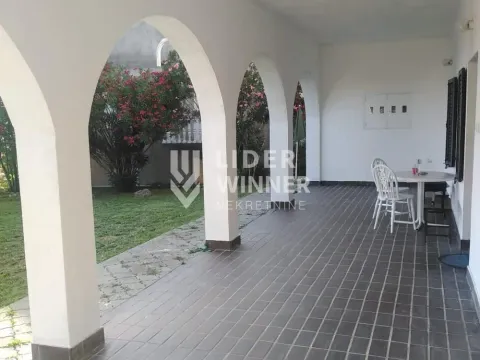 Prodaja, kuća, 490m², Budva, Crna Gora