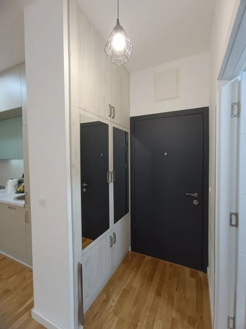 Izdavanje, jednosoban stan, 45m², Centar, Bar