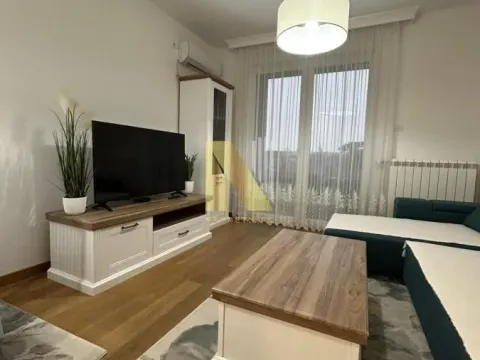 Izdavanje, jednosoban stan, 42m², Bulevar Evrope, Novi Sad Sve Podlokacije - image 3