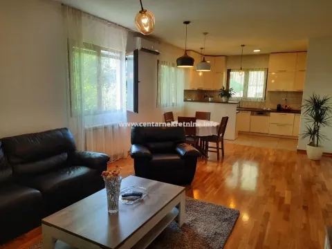 Izdavanje, kuća, 200m², Vranići, Podgorica - image 2