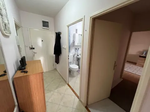 Prodaja, dvosoban stan, 105m², Centar, Bar - image 7