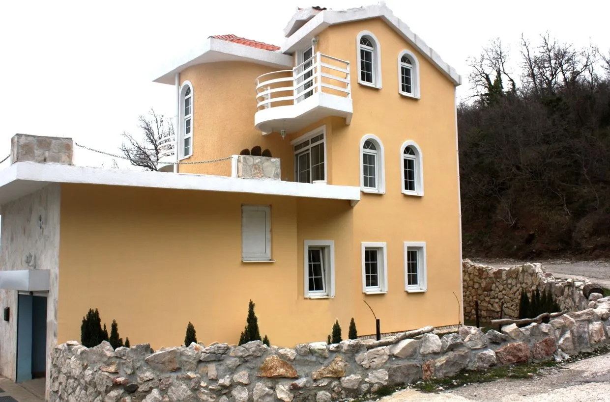 Sale, house, 187m², Markovići, Budva