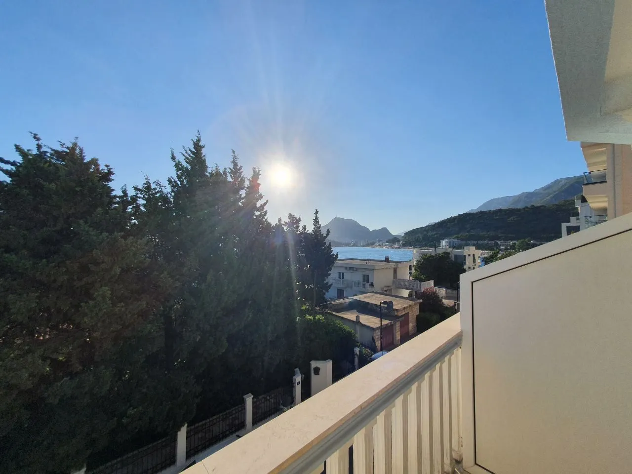 Izdavanje, dvosoban stan, 59m², Sutomore, Bar
