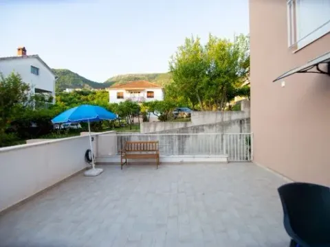 Sale, one bedroom apartment, 64m², Kalimanj, Tivat - image 8