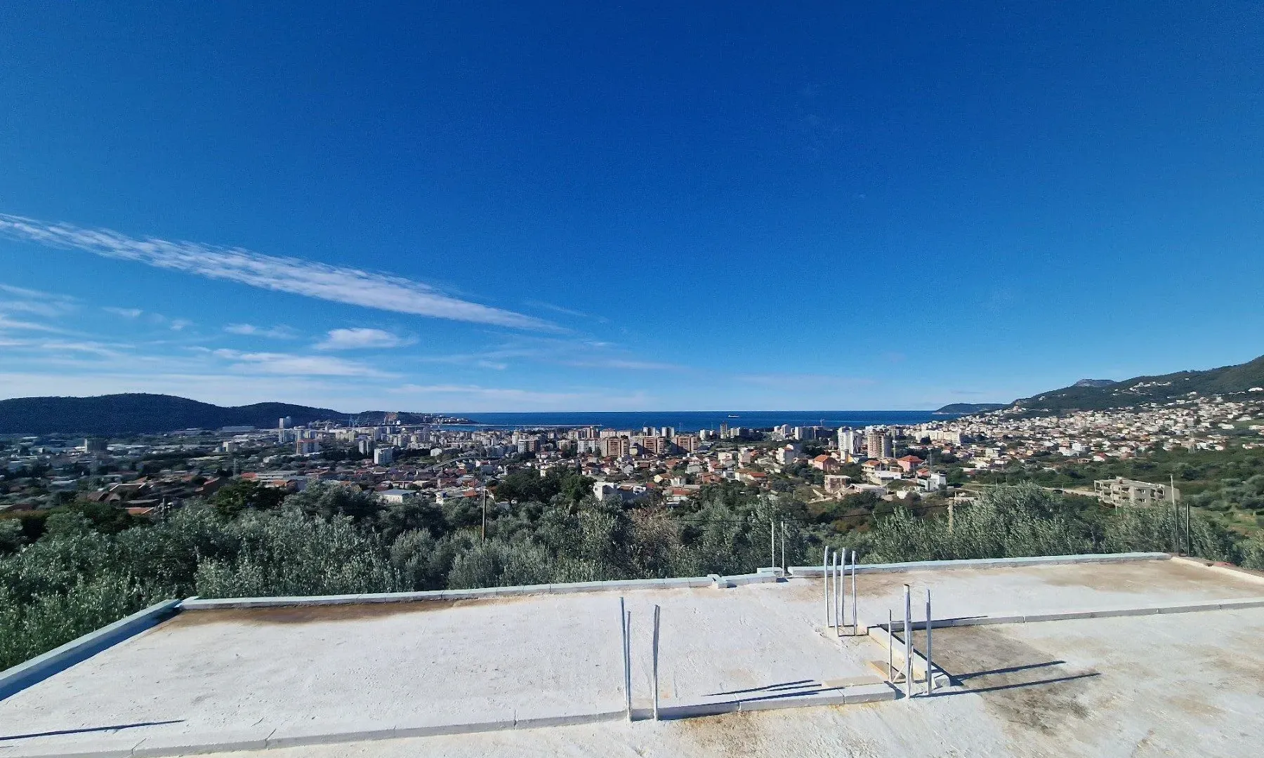 Prodaja, plac, 2400m², Bar, Crna Gora
