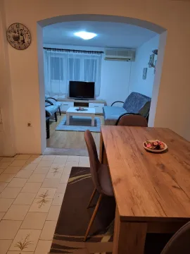 Izdavanje, dvosoban stan, 55m², Momišići, Podgorica - image 4