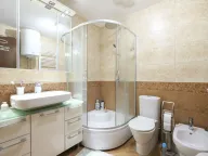 Prodaja, dvosoban stan, 85m², Dobrota, Kotor - image 15