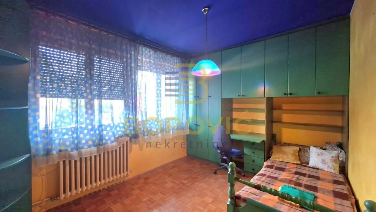 Rent, three bedroom apartment, 80m², Savski Venac, Beograd