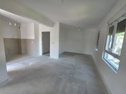 Prodaja, jednosoban stan, 46m², Momišići, Podgorica - image 11