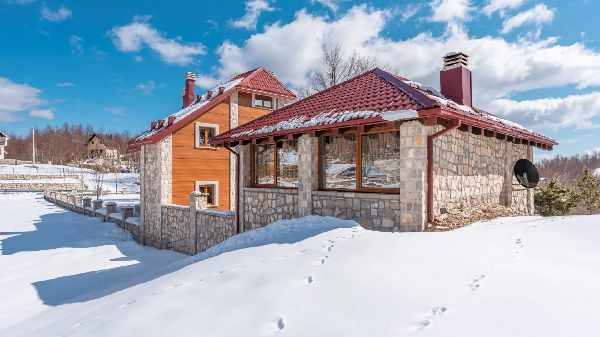 Prodaja, kuća, 402m², Ivanova Korita, Cetinje