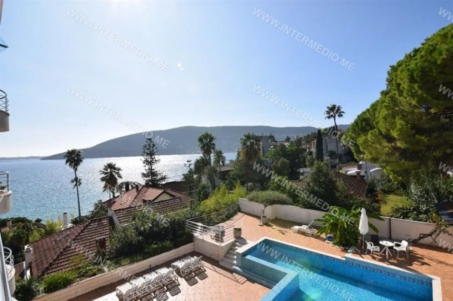 Prodaja, jednosoban stan, 46m², Savina, Herceg Novi