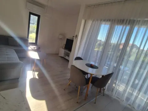 Rent, one bedroom apartment, 45m², Donja Lastva, Tivat - image 3