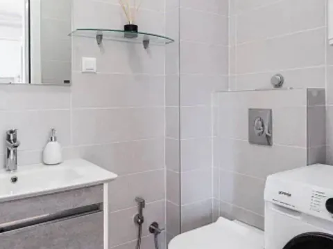 Sale, two bedroom apartment, 55m², Bečići, Budva - image 6