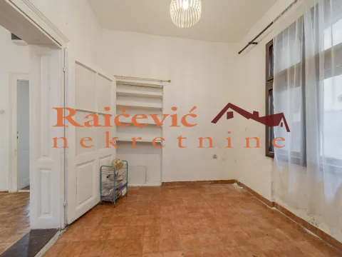 Sale, two bedroom apartment, 54m², Centar, Stara Pazova - image 9