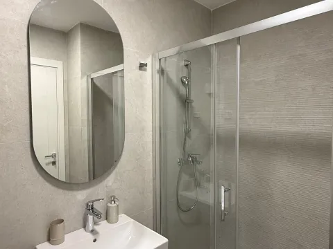 Rent, one bedroom apartment, 39m², Pobrežje, Podgorica - image 10