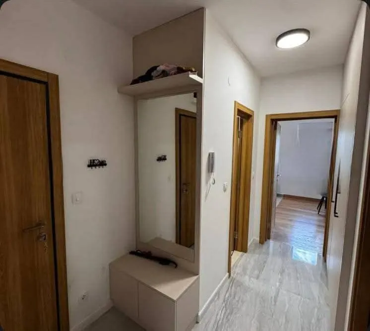 Prodaja, dvosoban stan, 72m², New City, Podgorica