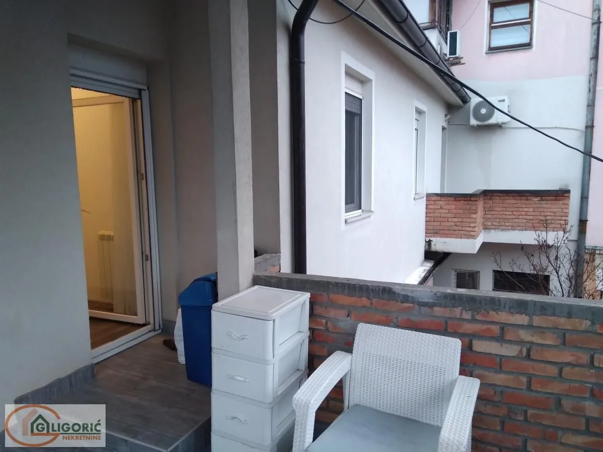 Sale, four bedroom apartment, 106m², Čubura, Beograd