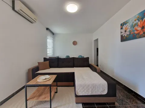 Sale, two bedroom apartment, 56m², Bečići, Budva - image 6