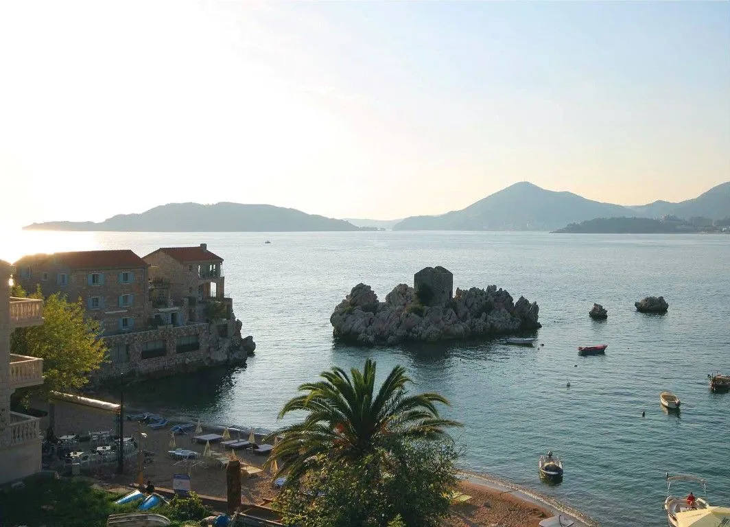 Prodaja, kuća, 321m², Pržno, Budva