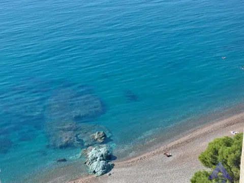 Sale, one bedroom apartment, 49m², Rafailovići, Budva - image 2