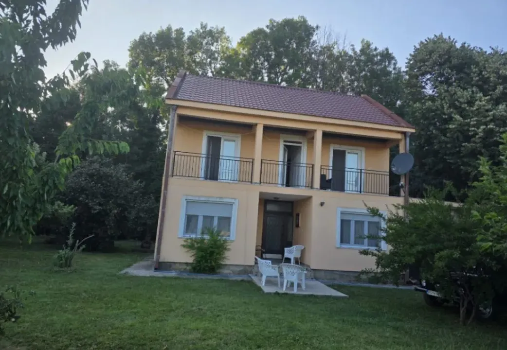 Sale, house, 200m², Danilovgrad, Crna Gora