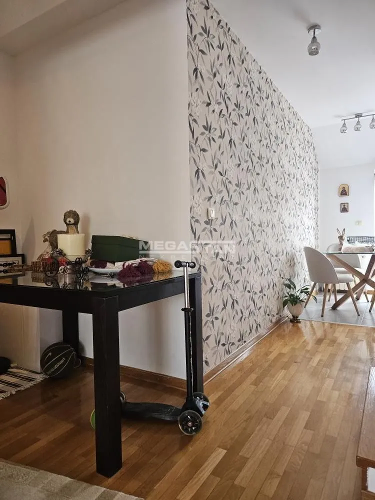 Sale, three bedroom apartment, 94m², Lion, Zvezdara Sve Podlokacije